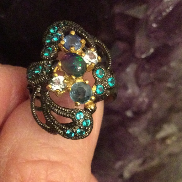 Genuine Black Opal Ring With Sapphires - Picture 5 of 11